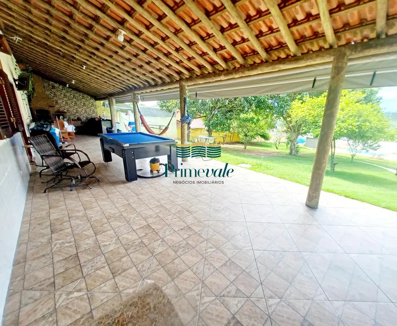 Chácara com 2 quartos à venda, 1000m2 em Sao Jose Dos Campos - SP - imagem 8 Foto 8 de Chácara com 2 quartos à venda, 1000m2 em Sao Jose Dos Campos - SP