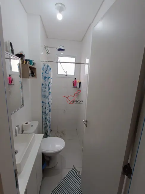 Foto 5 de Apartamento com 2 quartos à venda, 44m2 em São João, Jacarei - SP