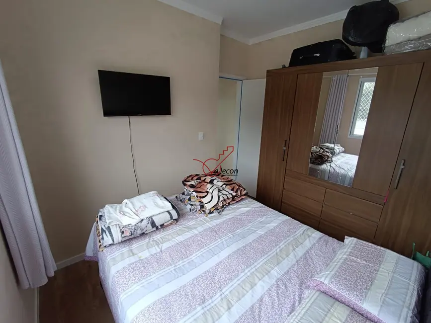 Foto 8 de Apartamento com 2 quartos à venda, 44m2 em São João, Jacarei - SP