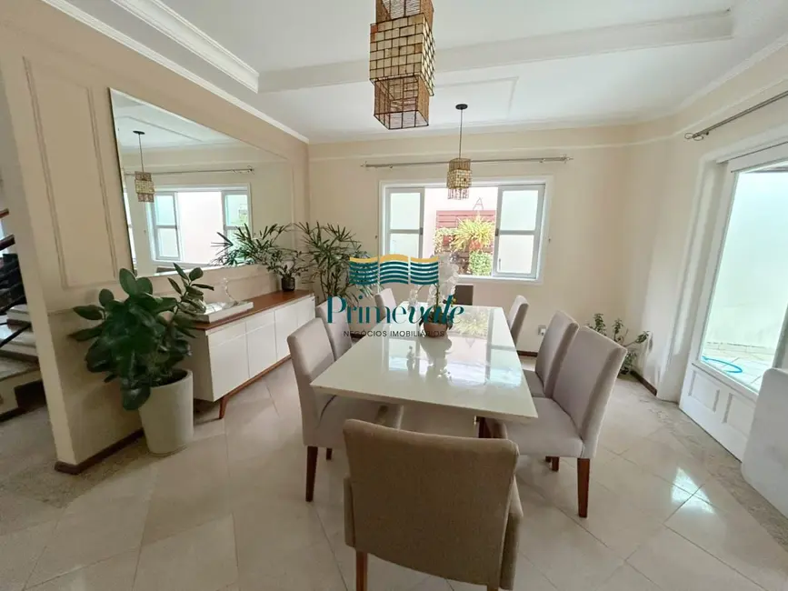 Casa com 5 quartos à venda, 242m2 em Sao Jose Dos Campos - SP - imagem 4 Foto 4 de Casa com 5 quartos à venda, 242m2 em Sao Jose Dos Campos - SP