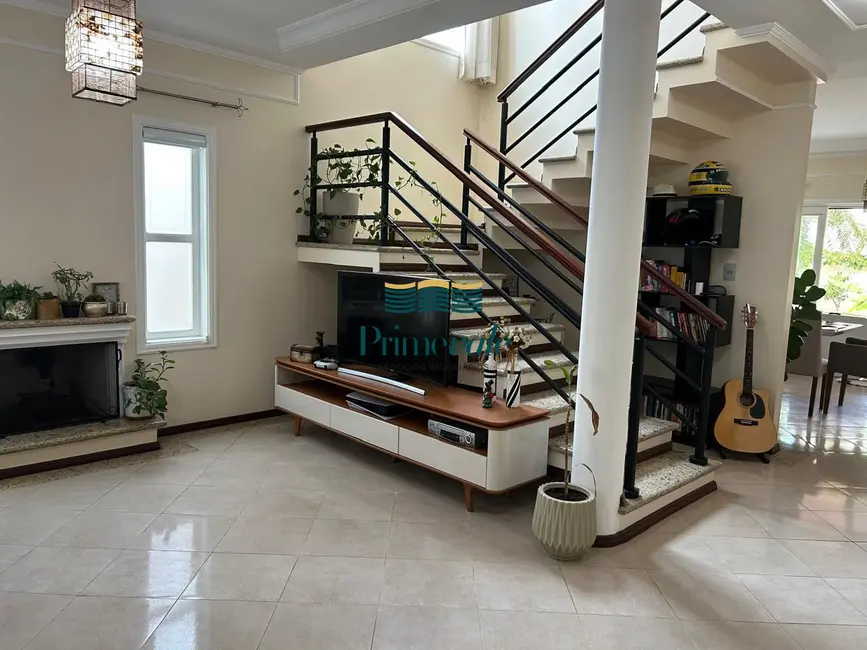 Casa com 5 quartos à venda, 242m2 em Sao Jose Dos Campos - SP - imagem 6 Foto 6 de Casa com 5 quartos à venda, 242m2 em Sao Jose Dos Campos - SP