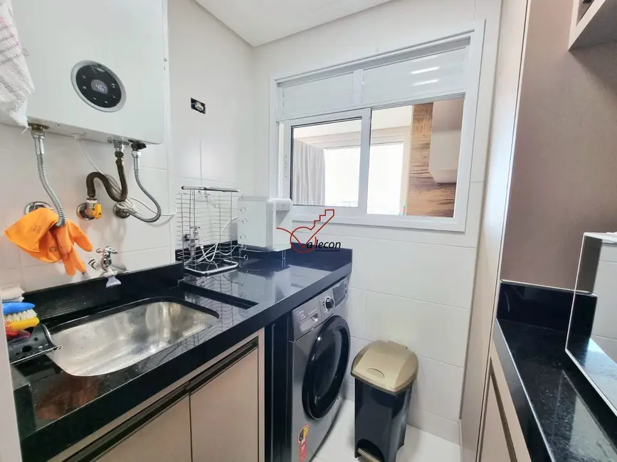 Foto 4 de Apartamento com 3 quartos à venda, 84m2 em Jardim Califórnia, Jacarei - SP