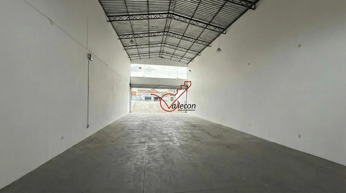 Foto 2 de Armazém / Galpão com 2 quartos à venda, 380m2 em Sao Jose Dos Campos - SP