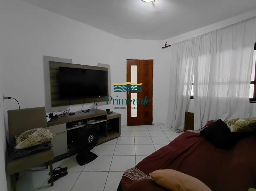 Casa com 3 quartos à venda, 90m2 em Sao Jose Dos Campos - SP - imagem 4 Foto 4 de Casa com 3 quartos à venda, 90m2 em Sao Jose Dos Campos - SP