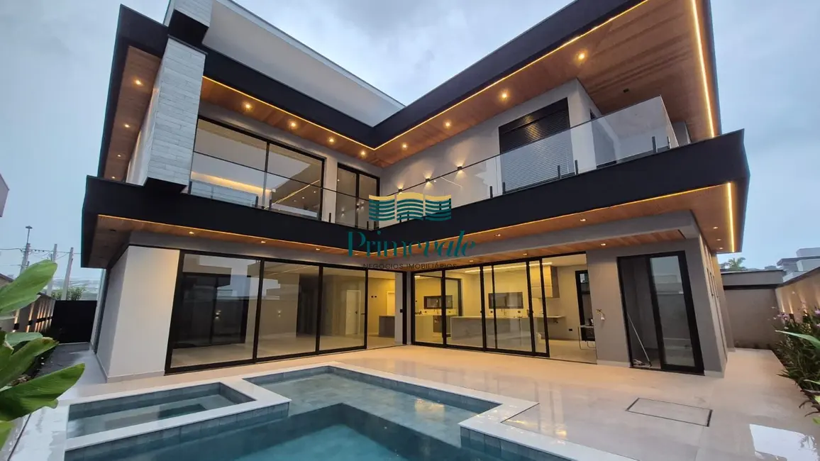 Casa com 4 quartos à venda, 490m2 em Sao Jose Dos Campos - SP - imagem 1 Foto 1 de Casa com 4 quartos à venda, 490m2 em Sao Jose Dos Campos - SP