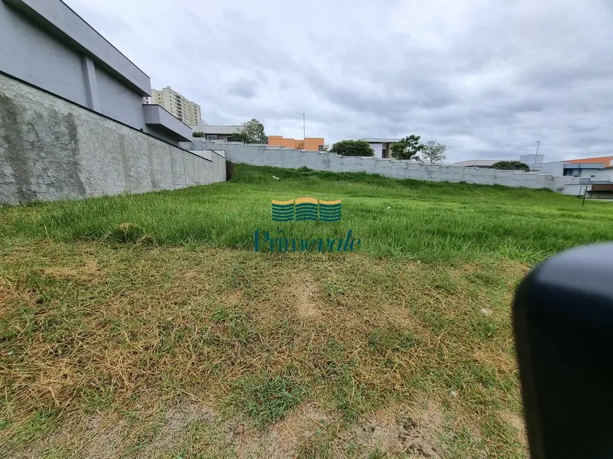 Foto 1 de Terreno / Lote à venda, 450m2 em Sao Jose Dos Campos - SP