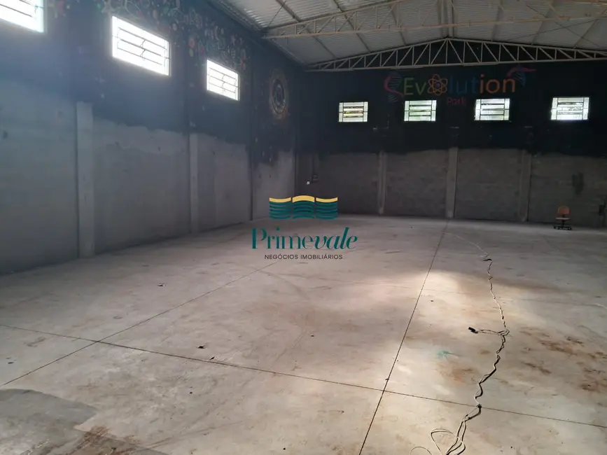 Foto 3 de Armazém / Galpão com 1 quarto para alugar, 300m2 em Sao Jose Dos Campos - SP