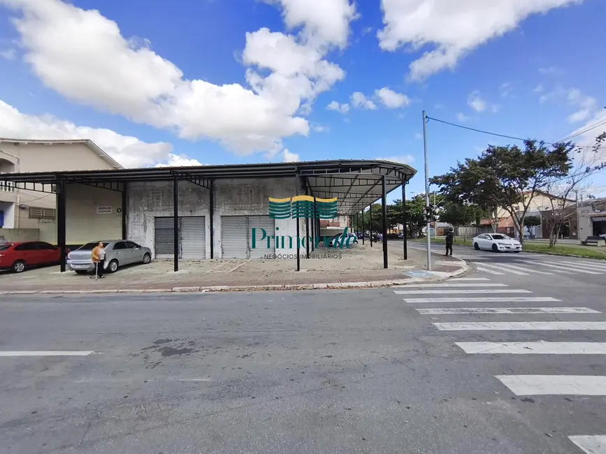 Foto 6 de Armazém / Galpão com 4 quartos para alugar, 1008m2 em Sao Jose Dos Campos - SP