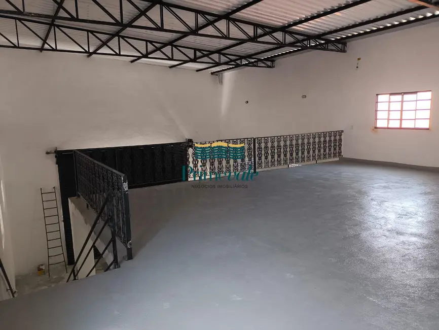 Foto 8 de Armazém / Galpão com 1 quarto para alugar, 320m2 em Sao Jose Dos Campos - SP