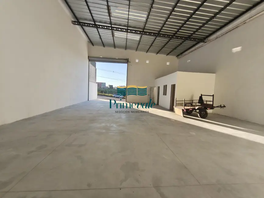 Foto 2 de Armazém / Galpão com 1 quarto para alugar, 300m2 em Sao Jose Dos Campos - SP