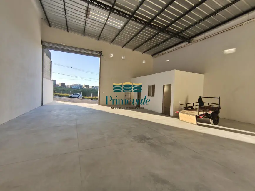 Foto 7 de Armazém / Galpão com 1 quarto para alugar, 300m2 em Sao Jose Dos Campos - SP