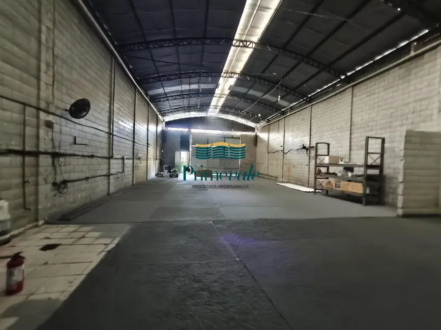 Foto 6 de Armazém / Galpão com 3 quartos para alugar, 420m2 em Sao Jose Dos Campos - SP