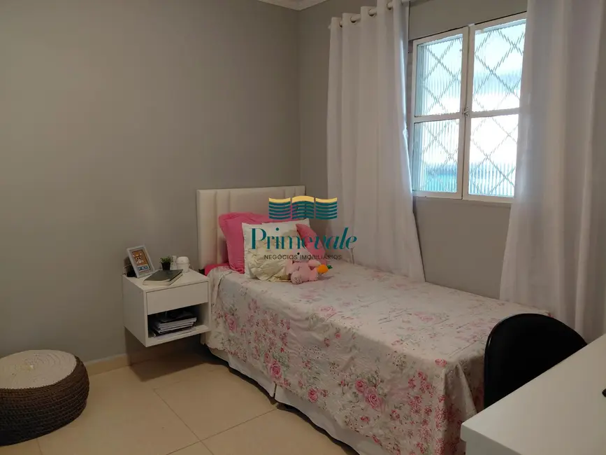 Casa com 3 quartos à venda, 140m2 em Sao Jose Dos Campos - SP - imagem 2 Foto 2 de Casa com 3 quartos à venda, 140m2 em Sao Jose Dos Campos - SP