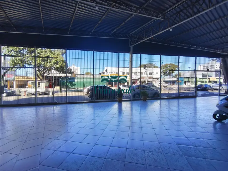 Foto 9 de Armazém / Galpão com 3 quartos para alugar, 700m2 em Sao Jose Dos Campos - SP