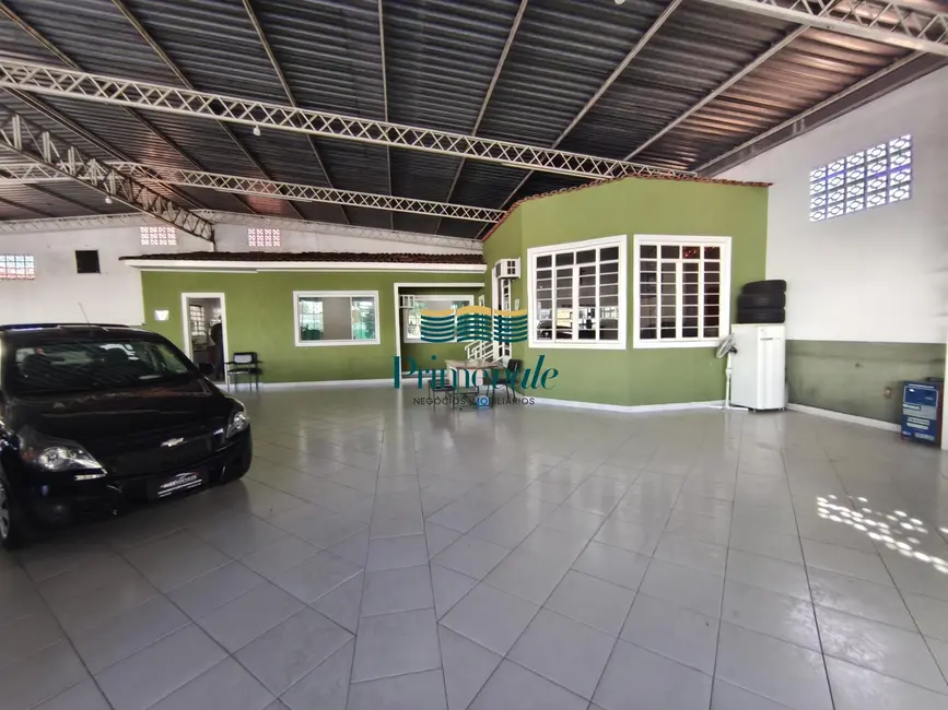 Foto 7 de Armazém / Galpão com 3 quartos para alugar, 700m2 em Sao Jose Dos Campos - SP