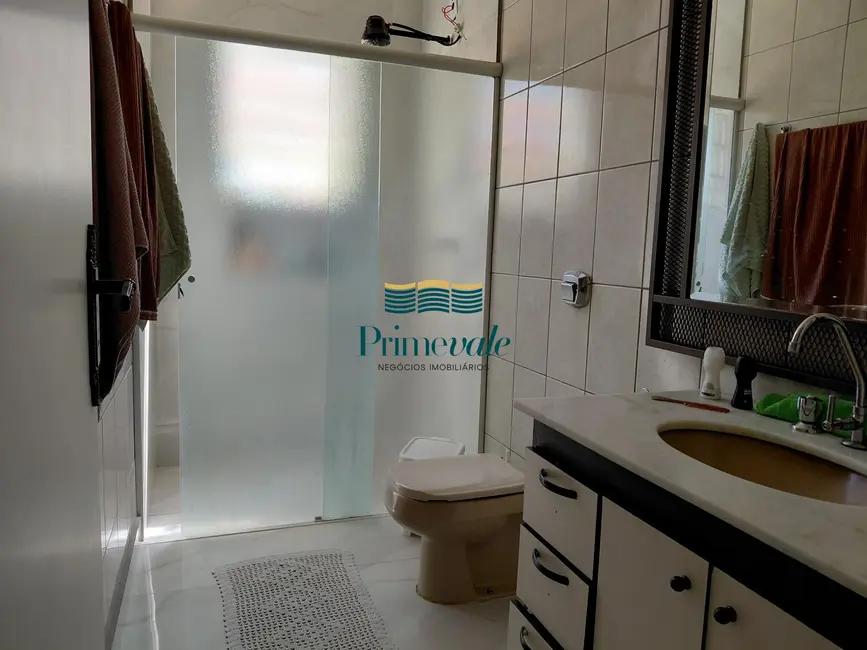 Sobrado com 5 quartos para alugar, 360m2 em Sao Jose Dos Campos - SP - imagem 8 Foto 8 de Sobrado com 5 quartos para alugar, 360m2 em Sao Jose Dos Campos - SP