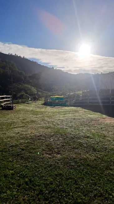 Foto 1 de Chácara com 3 quartos à venda, 300m2 em Paraibuna - SP