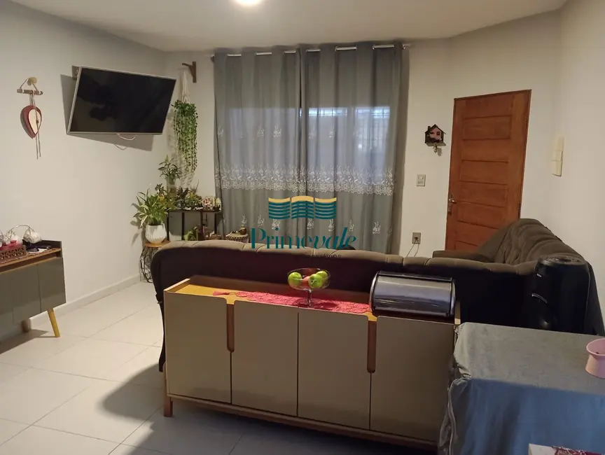 Casa com 3 quartos à venda, 145m2 em Sao Jose Dos Campos - SP - imagem 7 Foto 7 de Casa com 3 quartos à venda, 145m2 em Sao Jose Dos Campos - SP