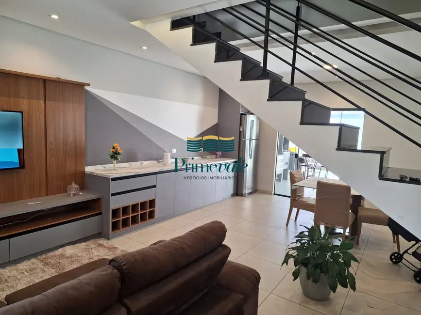 Sobrado com 2 quartos à venda, 160m2 em Sao Jose Dos Campos - SP - imagem 8 Foto 8 de Sobrado com 2 quartos à venda, 160m2 em Sao Jose Dos Campos - SP