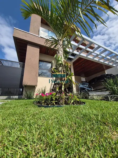 Sobrado com 3 quartos à venda, 205m2 em Sao Jose Dos Campos - SP - imagem 2 Foto 2 de Sobrado com 3 quartos à venda, 205m2 em Sao Jose Dos Campos - SP