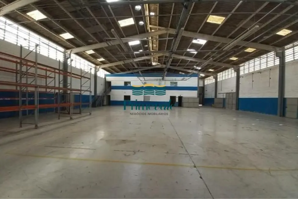 Armazém / Galpão com 6 quartos para alugar, 1300m2 em Sao Jose Dos Campos - SP - imagem 2 Foto 2 de Armazém / Galpão com 6 quartos para alugar, 1300m2 em Sao Jose Dos Campos - SP