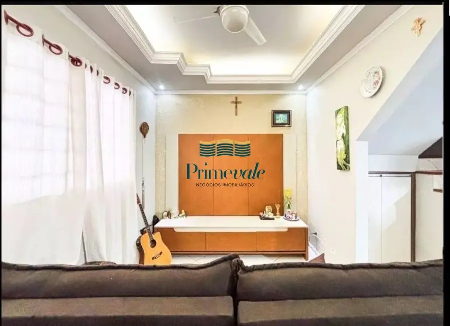 Casa de Condomínio com 3 quartos à venda, 115m2 em Sao Jose Dos Campos - SP - imagem 3 Foto 3 de Casa de Condomínio com 3 quartos à venda, 115m2 em Sao Jose Dos Campos - SP