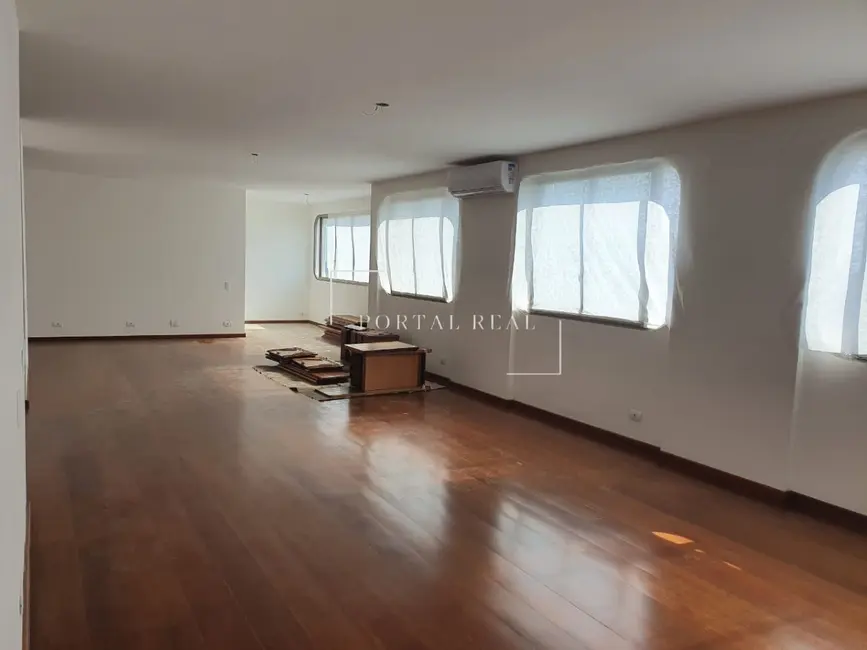Foto 3 de Apartamento com 3 quartos à venda, 236m2 em Cambuí, Campinas - SP