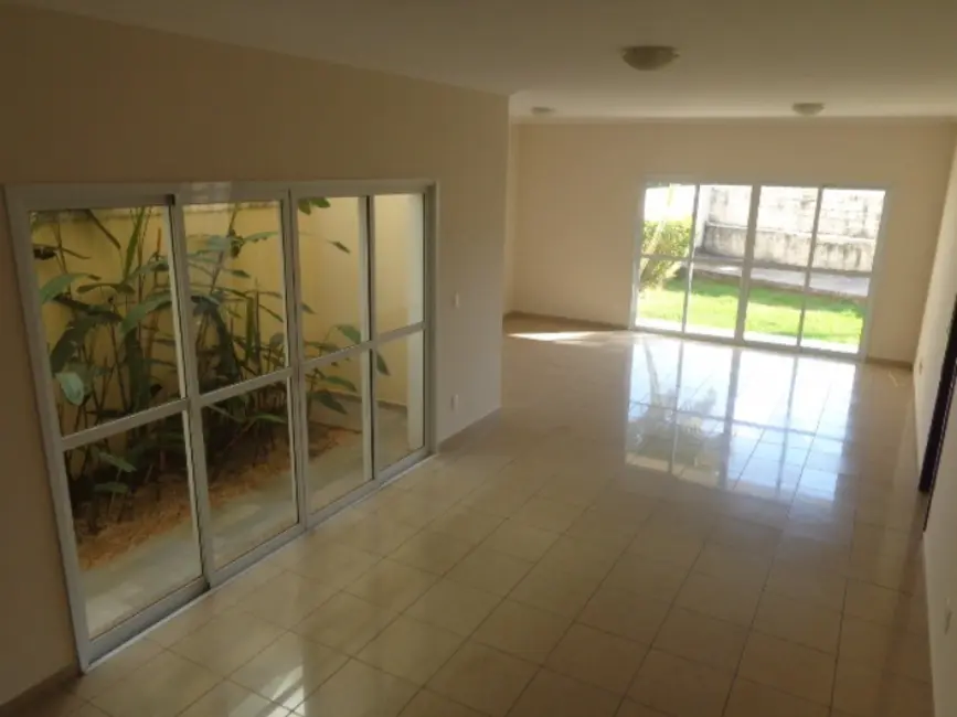 Foto 1 de Casa de Condomínio com 4 quartos à venda, 280m2 em Vila Marieta, Campinas - SP