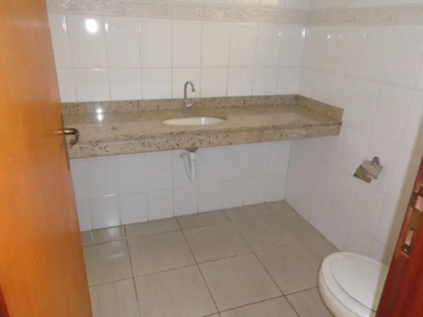 Casa de Condomínio com 4 quartos à venda, 280m2 em Vila Marieta, Campinas - SP - imagem 5 Foto 5 de Casa de Condomínio com 4 quartos à venda, 280m2 em Vila Marieta, Campinas - SP