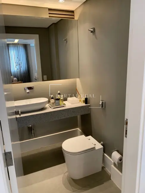 Apartamento com 4 quartos à venda, 236m2 em Cambuí, Campinas - SP - imagem 9 Foto 9 de Apartamento com 4 quartos à venda, 236m2 em Cambuí, Campinas - SP