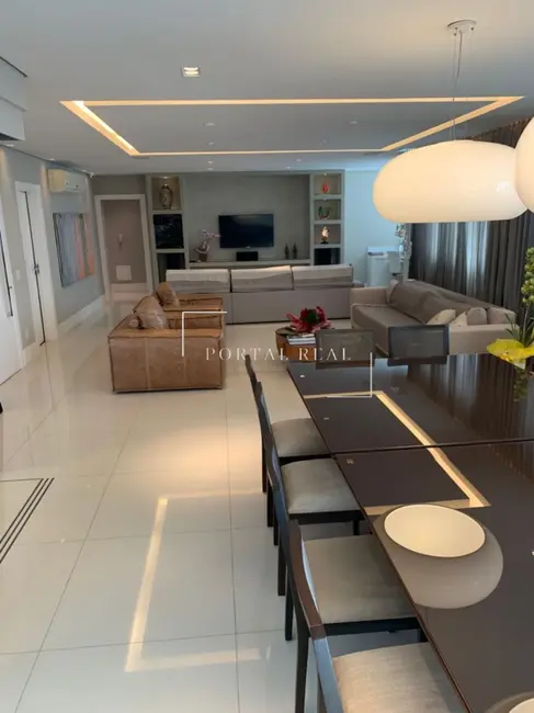Apartamento com 4 quartos à venda, 236m2 em Cambuí, Campinas - SP - imagem 3 Foto 3 de Apartamento com 4 quartos à venda, 236m2 em Cambuí, Campinas - SP
