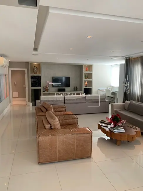 Apartamento com 4 quartos à venda, 236m2 em Cambuí, Campinas - SP - imagem 4 Foto 4 de Apartamento com 4 quartos à venda, 236m2 em Cambuí, Campinas - SP