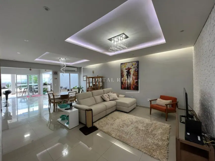 Foto 1 de Casa com 3 quartos à venda, 271m2 em Residencial Santa Maria, Valinhos - SP