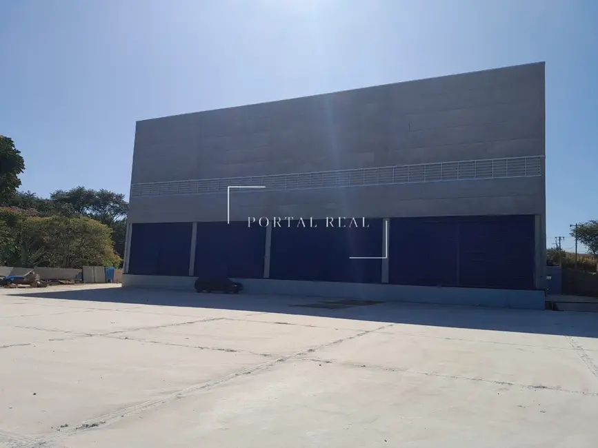 Armazém / Galpão para alugar, 2825m2 em Macuco, Valinhos - SP - imagem 4 Foto 4 de Armazém / Galpão para alugar, 2825m2 em Macuco, Valinhos - SP