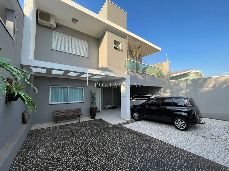 Foto 1 de Casa com 3 quartos à venda, 257m2 em Campinas - SP