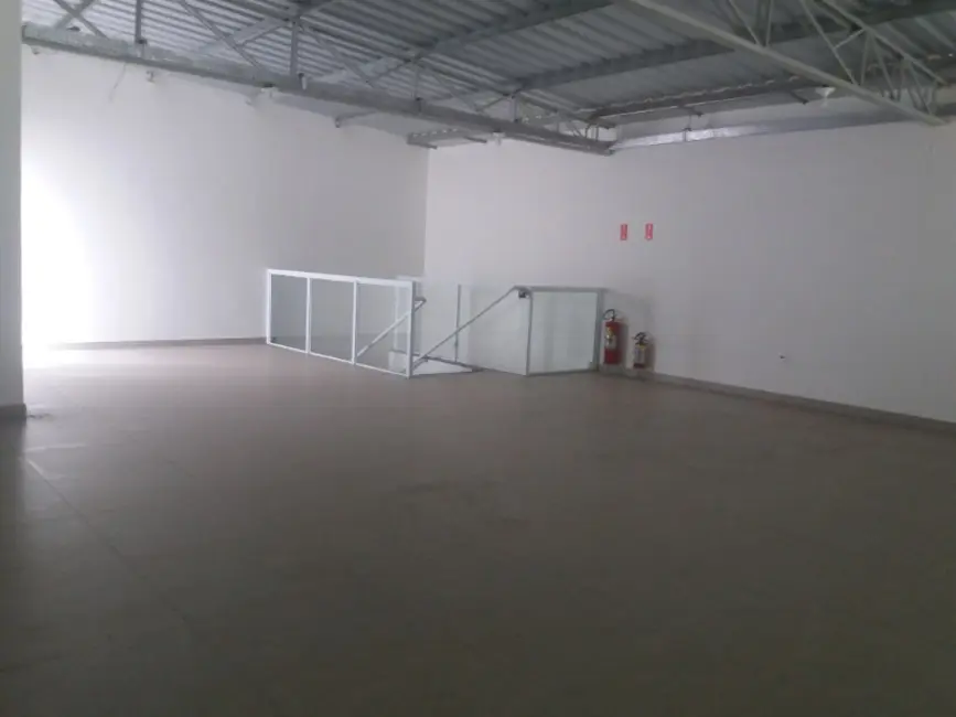 Armazém / Galpão para alugar, 300m2 em Jardim Nossa Senhora Auxiliadora, Campinas - SP - imagem 5 Foto 5 de Armazém / Galpão para alugar, 300m2 em Jardim Nossa Senhora Auxiliadora, Campinas - SP