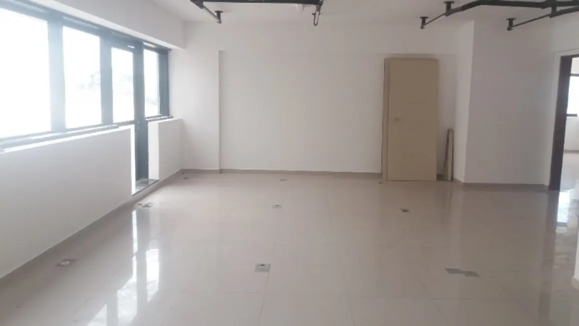 Foto 2 de Sala Comercial à venda e para alugar, 125m2 em Cambuí, Campinas - SP