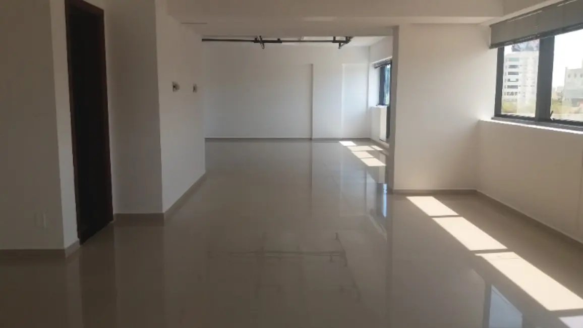 Foto 4 de Sala Comercial à venda e para alugar, 125m2 em Cambuí, Campinas - SP