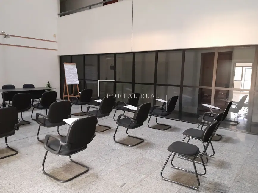 Foto 3 de Sala Comercial à venda e para alugar, 125m2 em Cambuí, Campinas - SP