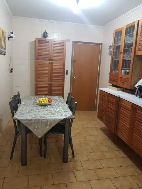 Apartamento com 3 quartos à venda, 161m2 em Vila Itapura, Campinas - SP - imagem 7 Foto 7 de Apartamento com 3 quartos à venda, 161m2 em Vila Itapura, Campinas - SP