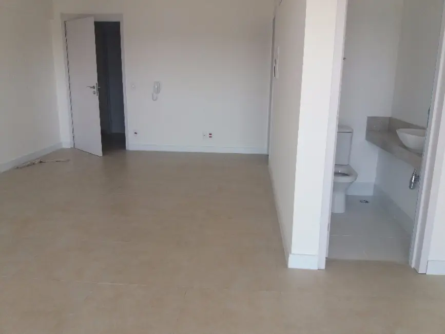 Sala Comercial para alugar, 41m2 em Centro, Campinas - SP - imagem 4 Foto 4 de Sala Comercial para alugar, 41m2 em Centro, Campinas - SP