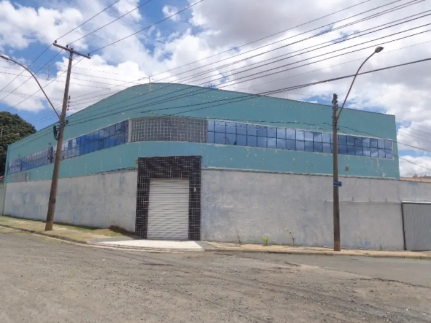 Armazém / Galpão à venda e para alugar, 1000m2 em Jardim do Trevo, Campinas - SP - imagem 3 Foto 3 de Armazém / Galpão à venda e para alugar, 1000m2 em Jardim do Trevo, Campinas - SP