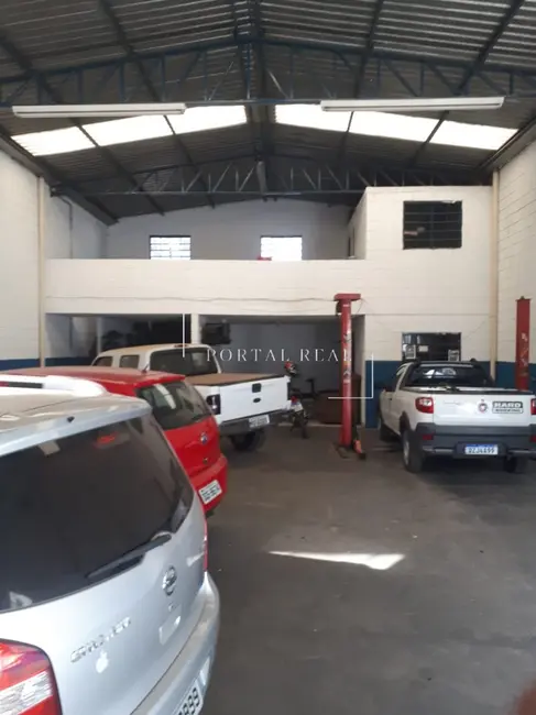 Armazém / Galpão à venda, 240m2 em Vila Alberto Simões, Campinas - SP - imagem 4 Foto 4 de Armazém / Galpão à venda, 240m2 em Vila Alberto Simões, Campinas - SP