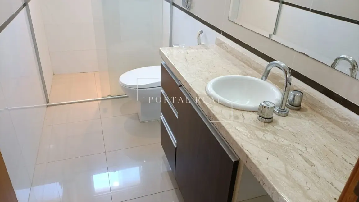 Foto 3 de Casa com 4 quartos à venda, 300m2 em Loteamento Alphaville Campinas, Campinas - SP