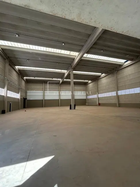 Armazém / Galpão para alugar, 2200m2 em Betel, Paulinia - SP - imagem 1 Foto 1 de Armazém / Galpão para alugar, 2200m2 em Betel, Paulinia - SP