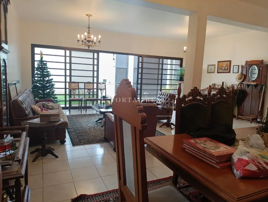 Casa com 5 quartos à venda, 452m2 em Jardim Guanabara, Campinas - SP - imagem 5 Foto 5 de Casa com 5 quartos à venda, 452m2 em Jardim Guanabara, Campinas - SP