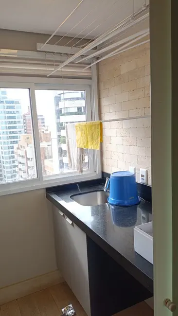 Apartamento com 2 quartos para alugar, 167m2 em Cambuí, Campinas - SP - imagem 8 Foto 8 de Apartamento com 2 quartos para alugar, 167m2 em Cambuí, Campinas - SP