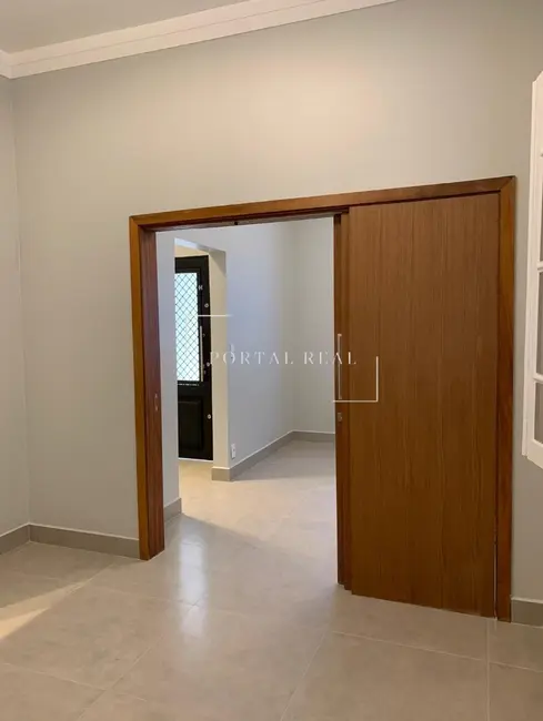 Sala Comercial com 2 quartos à venda e para alugar, 124m2 em Centro, Campinas - SP - imagem 1 Foto 1 de Sala Comercial com 2 quartos à venda e para alugar, 124m2 em Centro, Campinas - SP