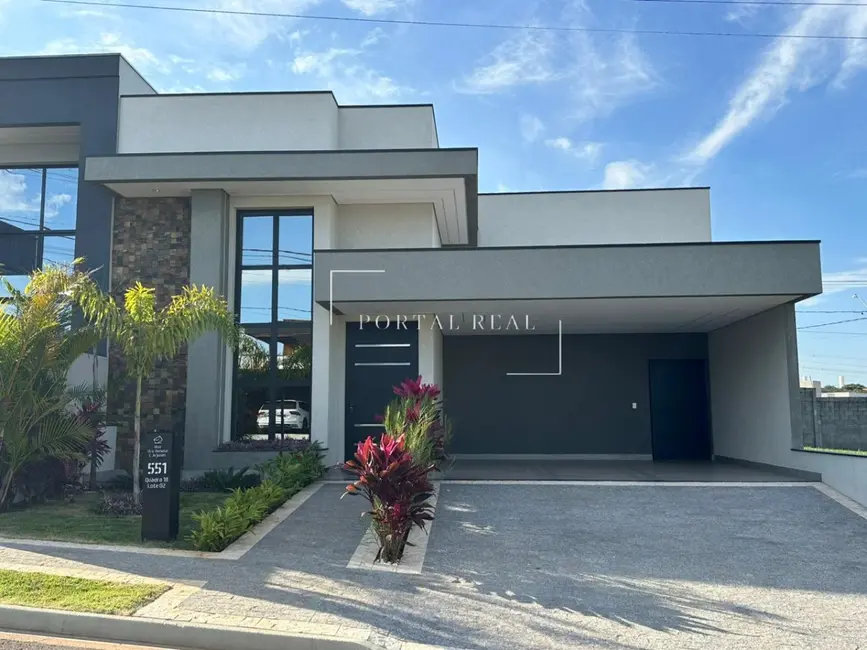 Foto 1 de Casa com 3 quartos à venda, 198m2 em Nova Odessa - SP