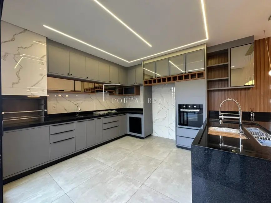 Foto 5 de Casa com 3 quartos à venda, 198m2 em Nova Odessa - SP